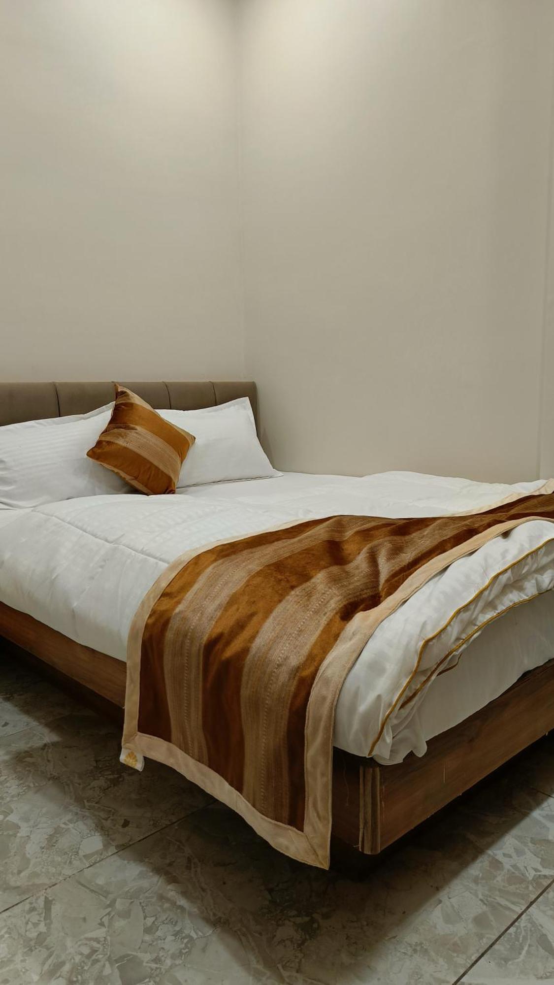 Shree Shyamraj Hotel 우자인 외부 사진