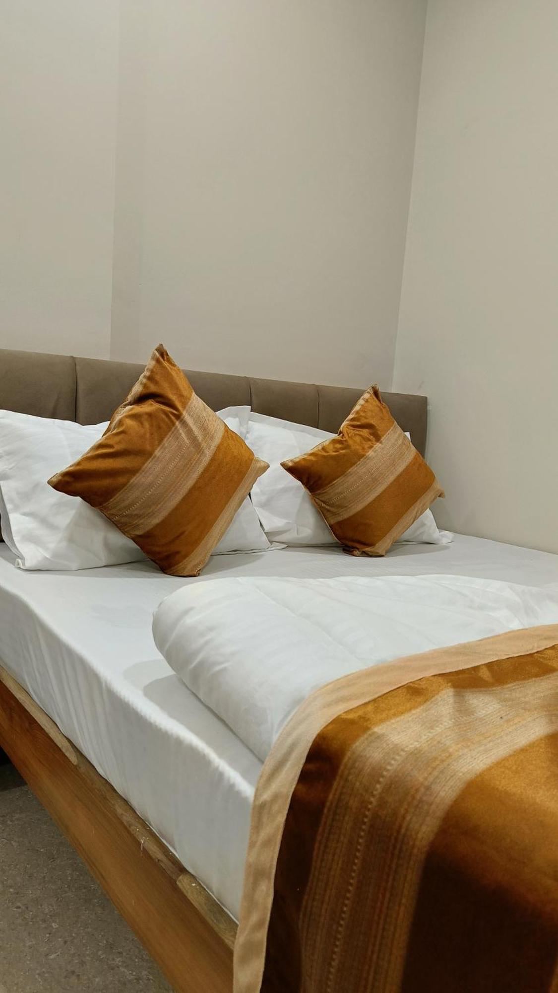 Shree Shyamraj Hotel 우자인 외부 사진