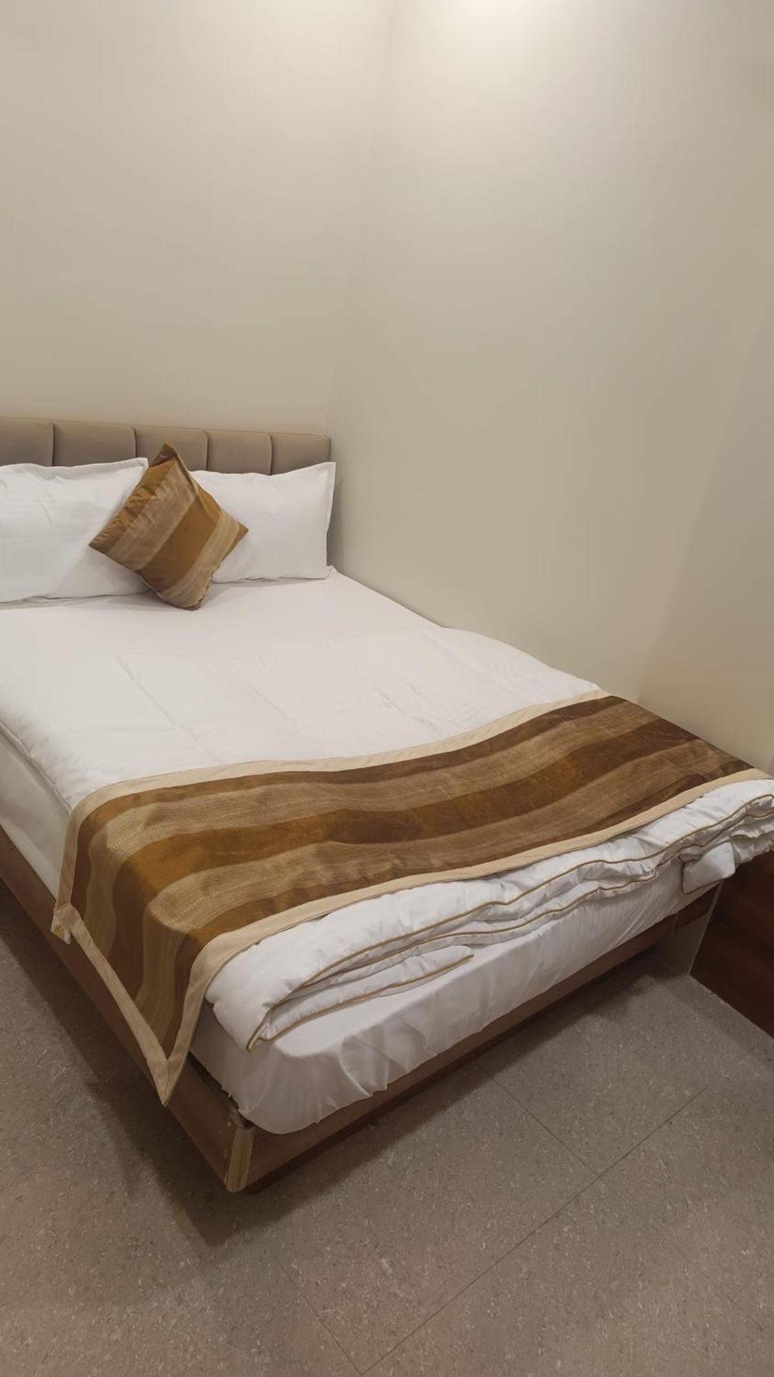 Shree Shyamraj Hotel 우자인 외부 사진